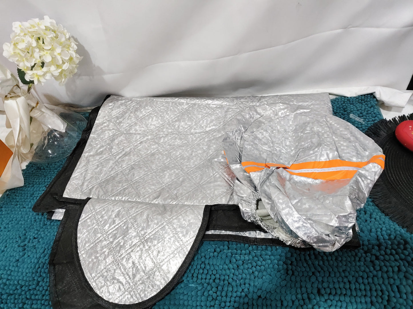 Magnetic Windshield Snow Shield