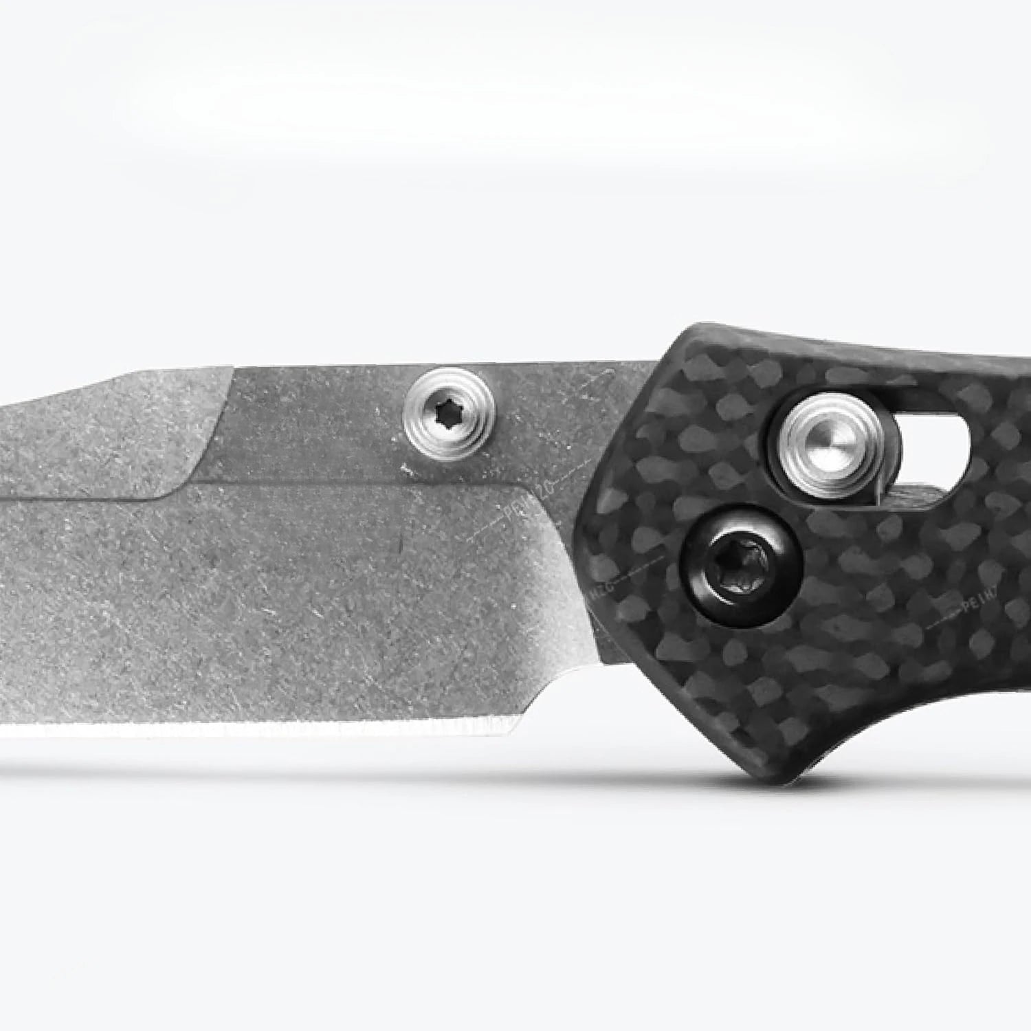 BM 940 Compact Folding Knife D2 Steel Blade Carbon Fiber Handle Outdoor Camping Hiking EDC Practical Cutting Knife Men's Gift